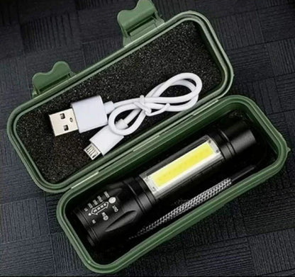 4000LM Wasserdichte Mini-Taschenlampe Eingebauter Akku USB-Aufladung